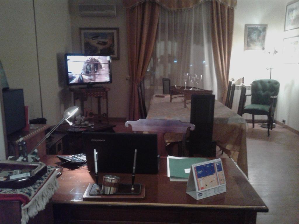 B&B Roma Per Fiera E Aeroporto Понте-Галерия Экстерьер фото